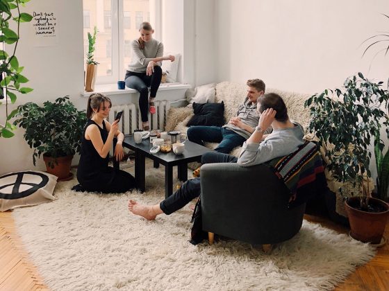 how to make friends in london