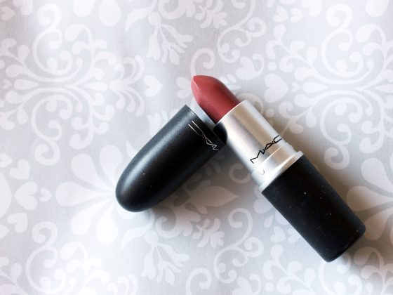 MAC Amplified Lipstick in Cosmo