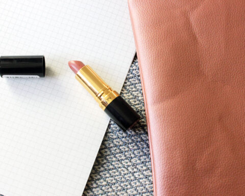 Revlon Bare Affair Super Lustrous Lipstick