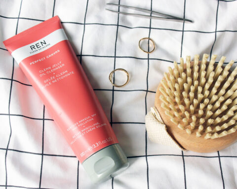 Ren Perfect Canvas Clean Jelly Oil Cleanser