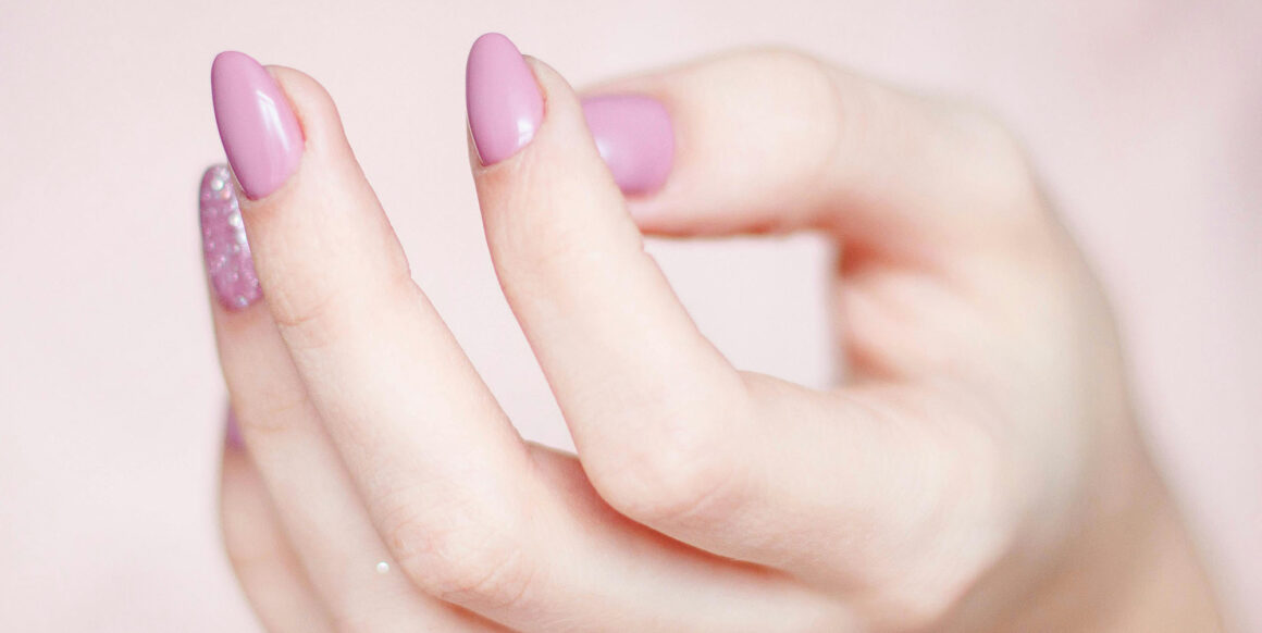 Modern pastels spring 2026 nail trend