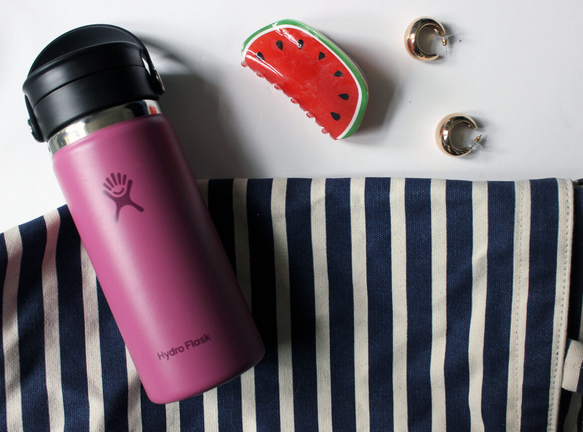 Hydroflask coffee flask with flex sip lid