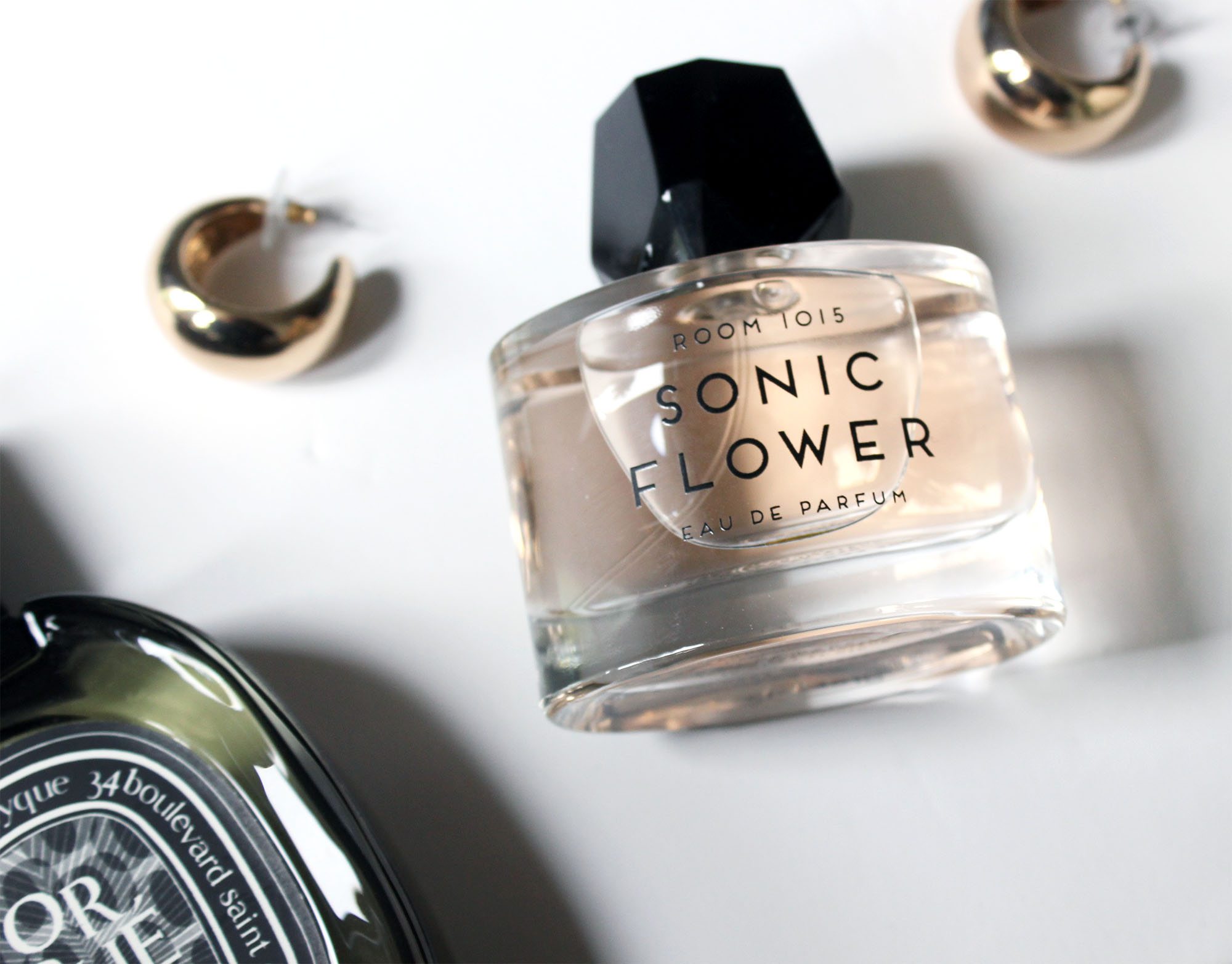 Sonic Flower Room 1015